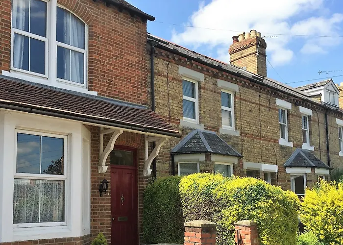 Oxford Cottage B&B